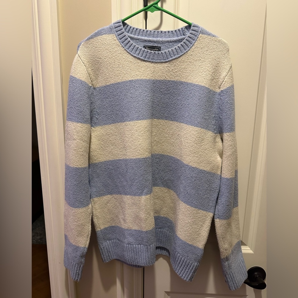 Men’s Abercrombie & Fitch Striped Blue & Cream Sweater Crewneck - Medium